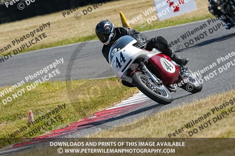cadwell park;cadwell park photographs;cadwell trackday photographs;enduro digital images;event digital images;eventdigitalimages;peter wileman photography;racing digital images;trackday digital images;trackday photos